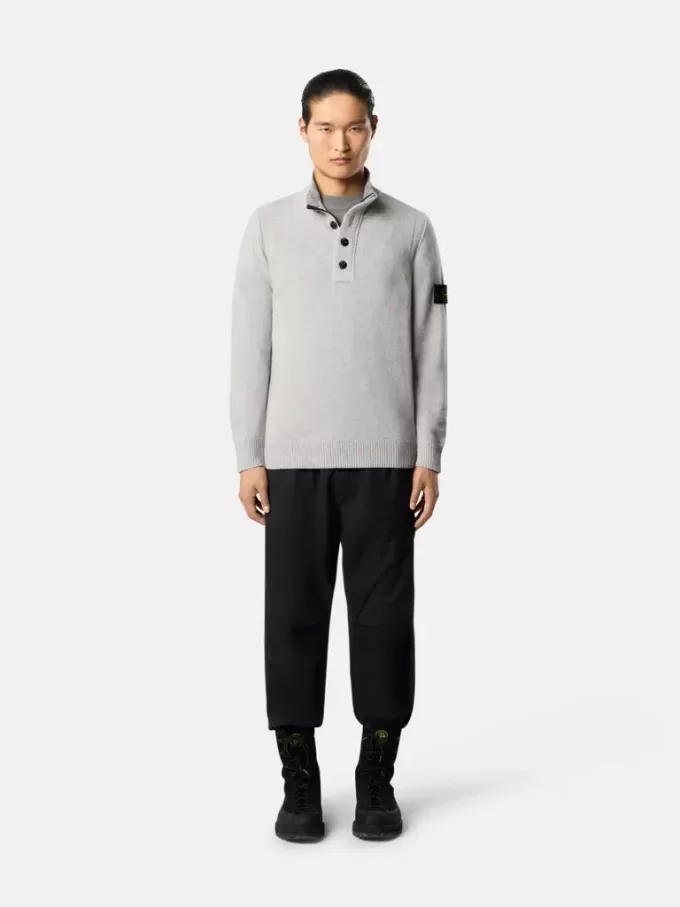 Halv-lynlås sweater med filtkanter