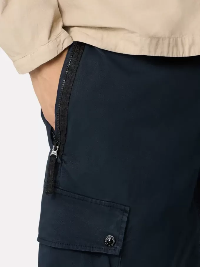 Slim-fit bermuda-shorts med lynlåslommer